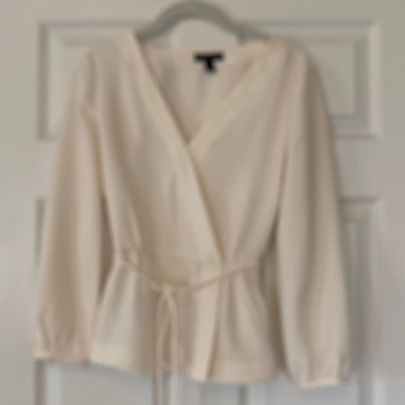 J. Crew Tops - Women’s Jcrew top size 00